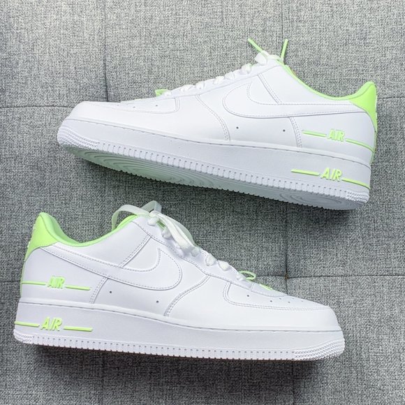 Nike Air Force 1 white Shoes - Picture 2 of 4